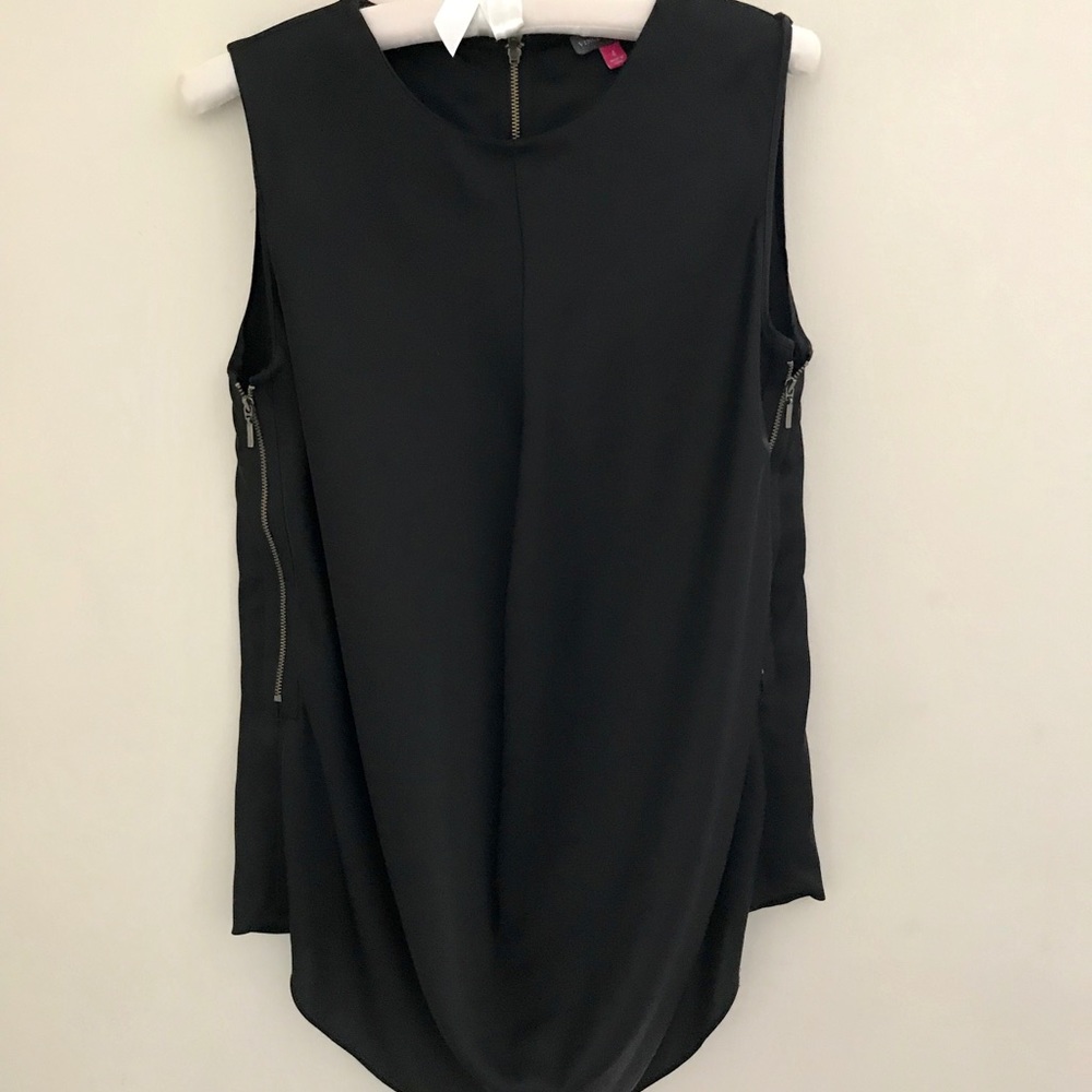 Vince Camuto top